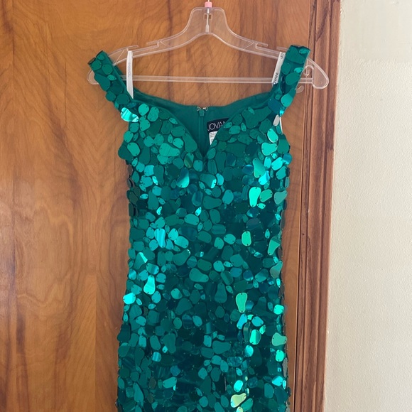 Jovani Emerald green cut glass gown w train Pageant/prom off the shoulder - Picture 5 of 16